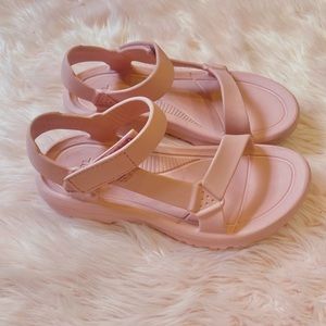 Pink Teva Hurricane Drifts